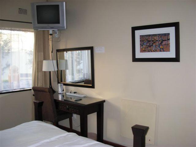 Liongate Bed And Breakfast Edenvale Oda fotoğraf